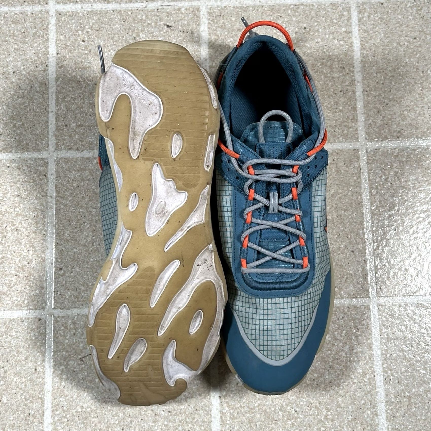 Nike Nike React Live Sneaker Blue 2021 Sz 12 CV1772-401 Mens Size US 12 / EU 45 - 5 Thumbnail