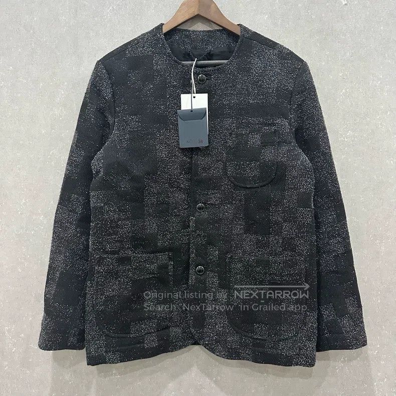 Louis Vuitton Louis Vuitton Full printed crew neck single breasted long Size US XL / EU 56 / 4 - 1 Thumbnail