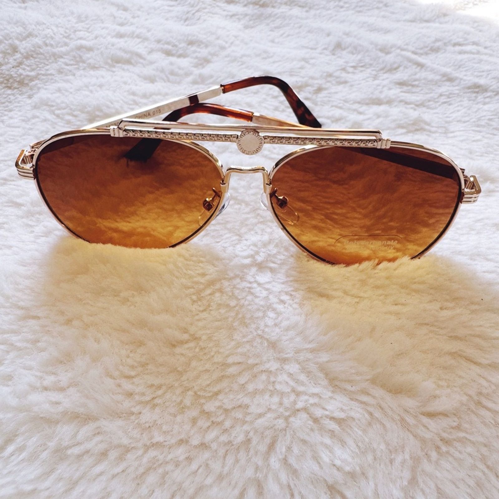 Other Doug Brown W/ Gold Rim Aviator Sunglasses Size ONE SIZE - 3 Thumbnail