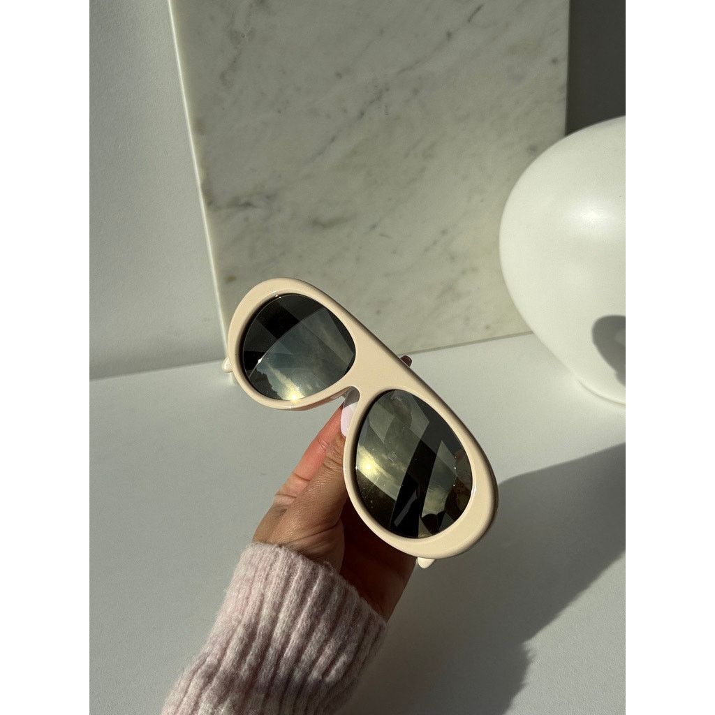 Celine NEW Celine CL40300U Apres Ski Aviator Ivory Sunglasses Size ONE SIZE - 2 Thumbnail