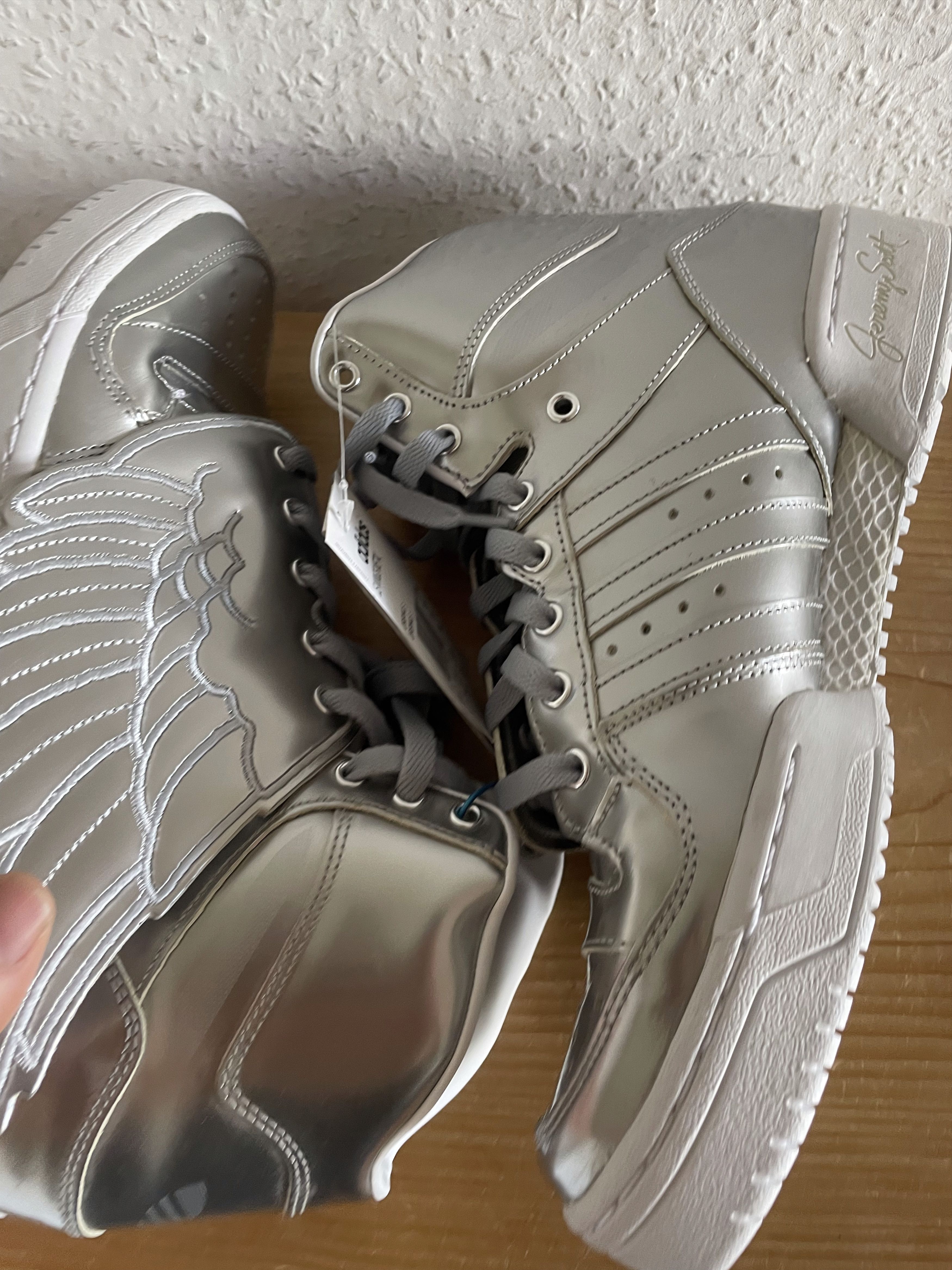 Adidas × Jeremy Scott Wings 1.0 Silver Metallic Size US 11 / EU 44 - 11 Thumbnail