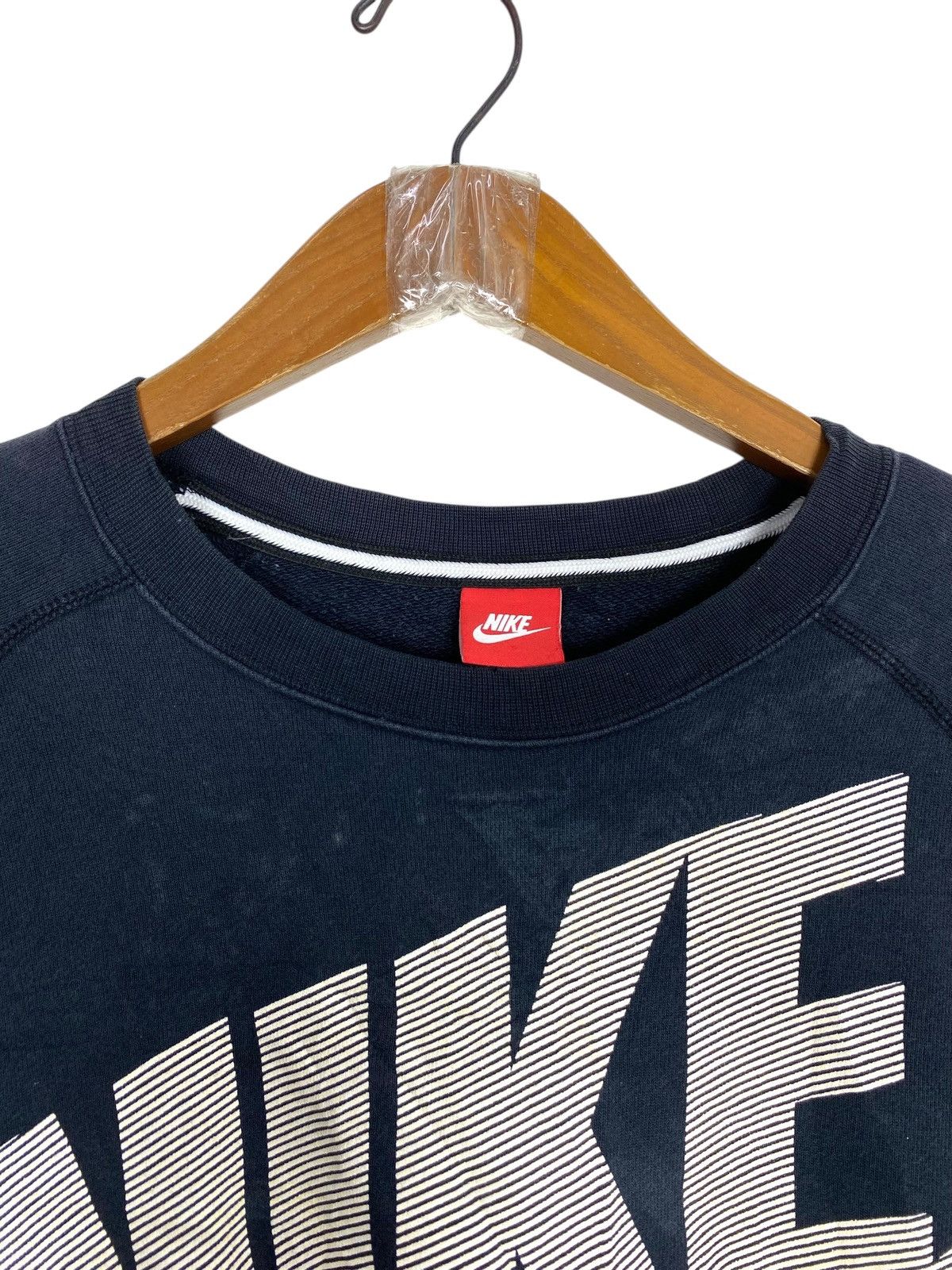 Nike Rare‼️ Nike Swoosh Sweatshirt Distressed Big Logo Size US M / EU 48-50 / 2 - 5 Thumbnail