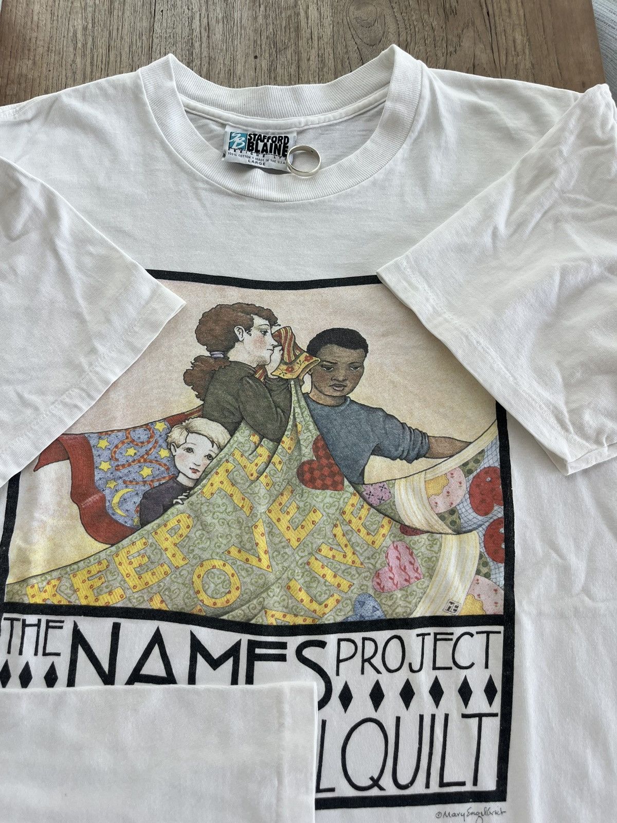 Vintage Vtg90 The NAMES Project AIDS Memorial Quilt Mary Engelbreit Size US L / EU 52-54 / 3 - 7 Thumbnail