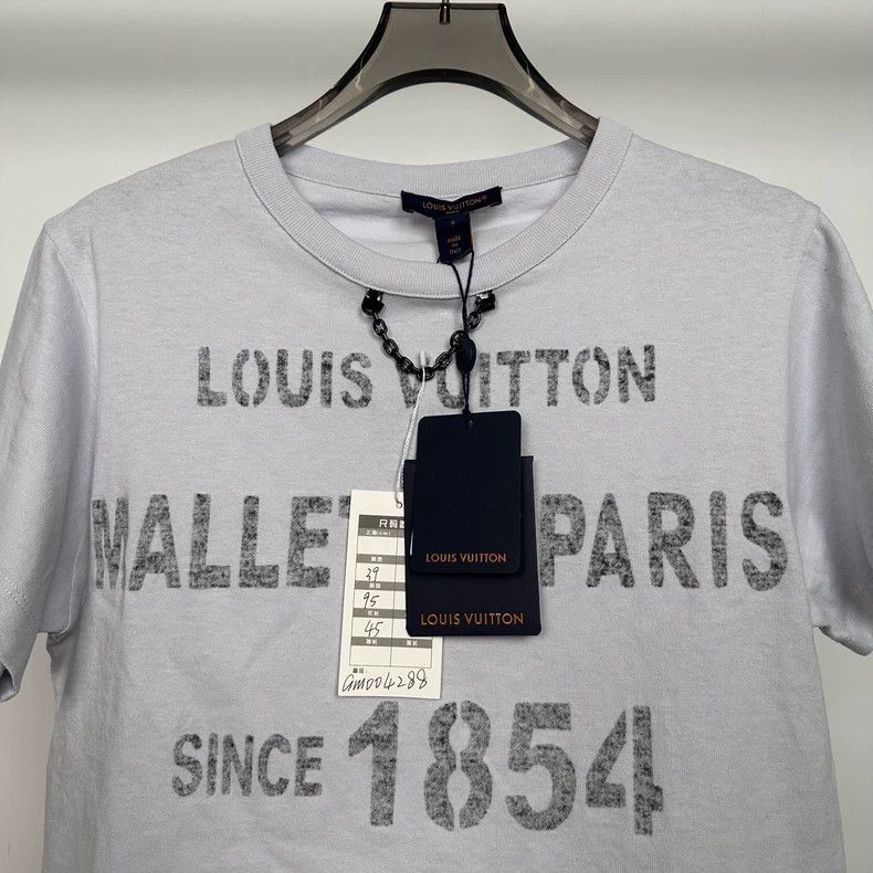 Louis Vuitton Louis Vuitton Worn washed monogram logo short sleeves Size S / US 4 / IT 40 - 3 Thumbnail