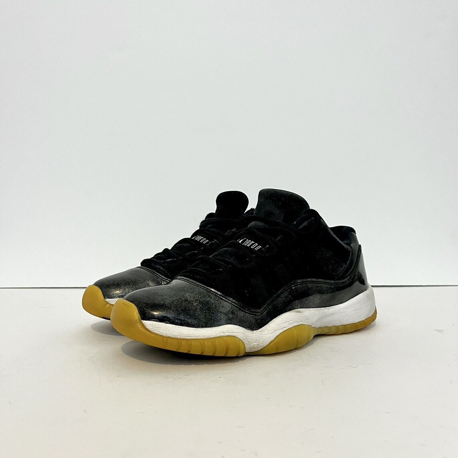 Jordan Brand 2016 Air Jordan 11 XI Retro Low GS BG Baron 528896 010 Sz 5Y Size US 6.5 / IT 36.5 - 2 Thumbnail