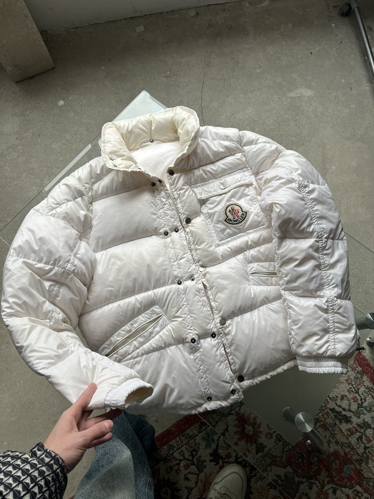 Moncler Vintage Moncler down jacket big patch logo white Size US XL / EU 56 / 4 - 7 Thumbnail