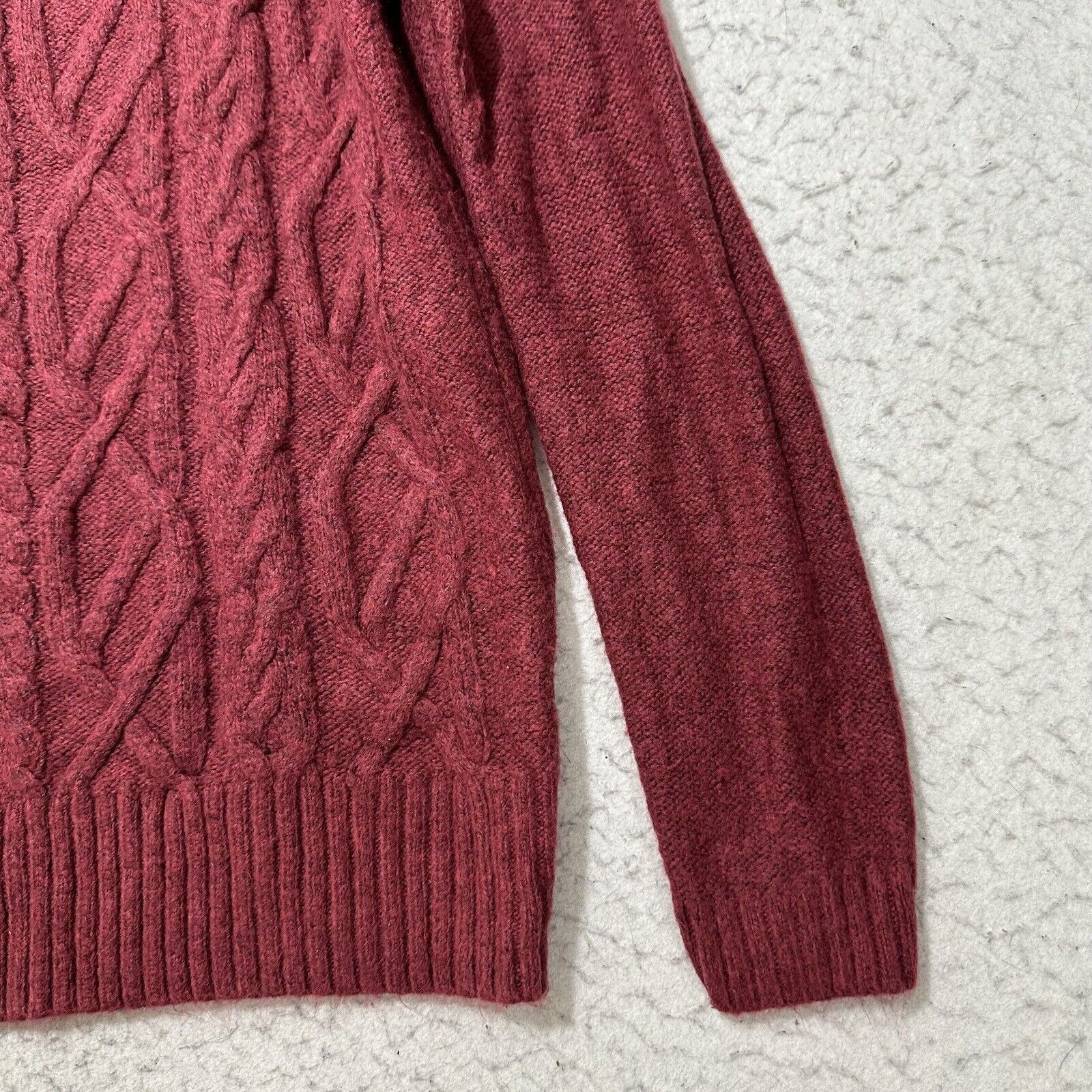 Croft & Barrow Croft & Barrow Medium Crewneck Burgundy Cable Knit Sweater Size M / US 6-8 / IT 42-44 - 5 Thumbnail