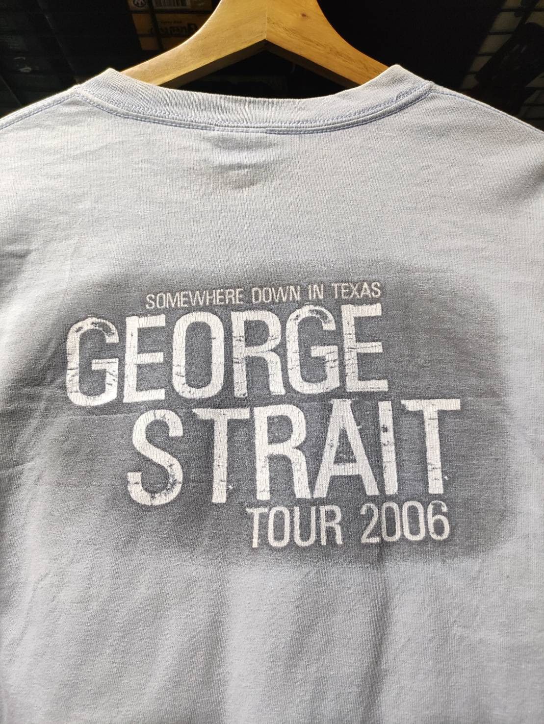 Band Tees Vtg 00's George Strait "Somewhere Down in Texas" Album Promo Size US L / EU 52-54 / 3 - 7 Thumbnail