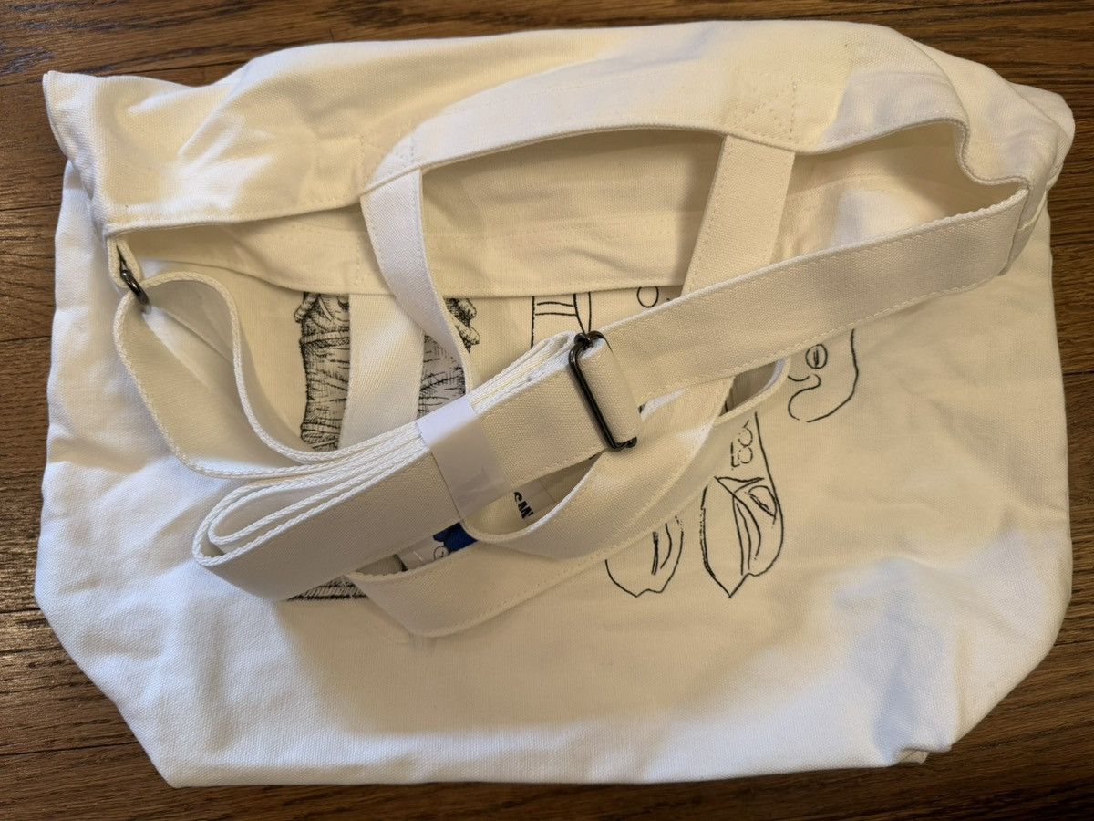 Andy Warhol × Kaws × Uniqlo KAWS x Andy Warhol Canvas Tote Bag White Limited Edition NWT Size ONE SIZE - 7 Thumbnail