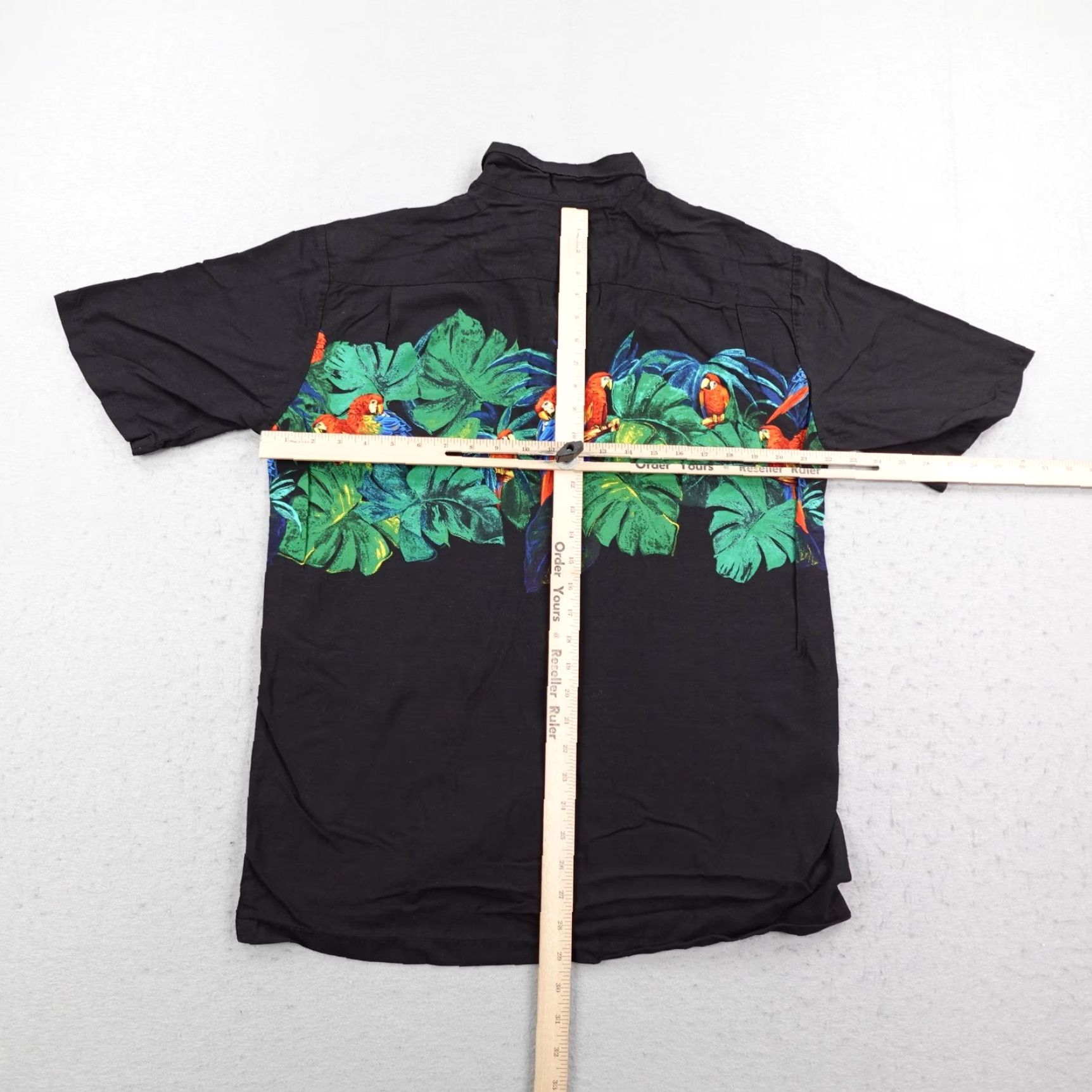 Hilo Hattie Hilo Hattie Hawaiian Shirt Men Medium Black Parrot Tropical Aloha Button Up Camp Size US M / EU 48-50 / 2 - 5 Thumbnail