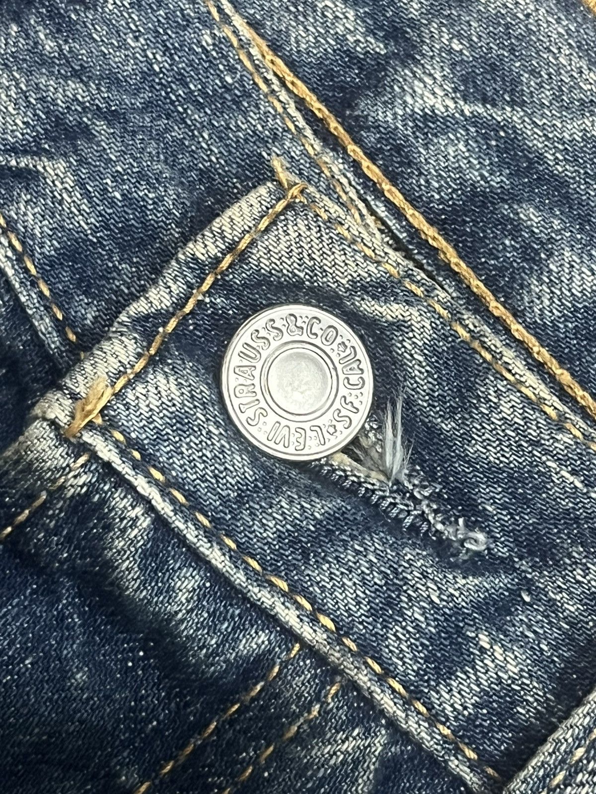 Levi's Vintage y2k Levi’s 501 Blue Washed Distressed Blowout Jeans Size US 32 / EU 48 - 6 Thumbnail