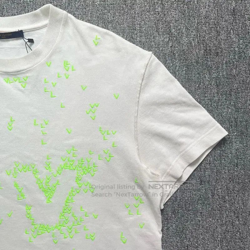 Louis Vuitton Louis Vuitton Men's Cotton T-Shirt in White . Size US M / EU 48-50 / 2 - 3 Thumbnail