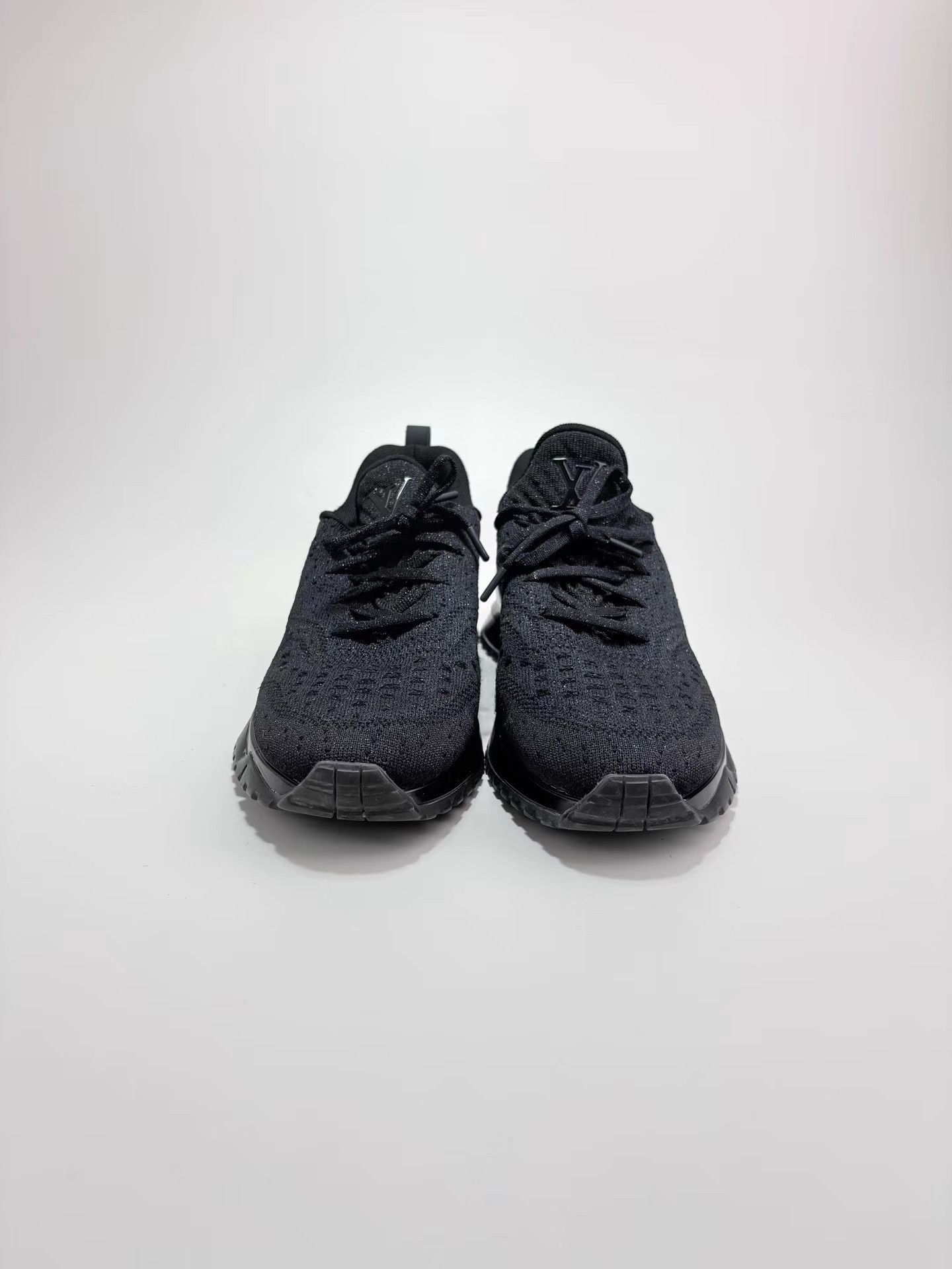 Louis Vuitton LOUIS VUITTON Black Woven Sneakers K1 Size US 8.5 / EU 41-42 - 2 Thumbnail