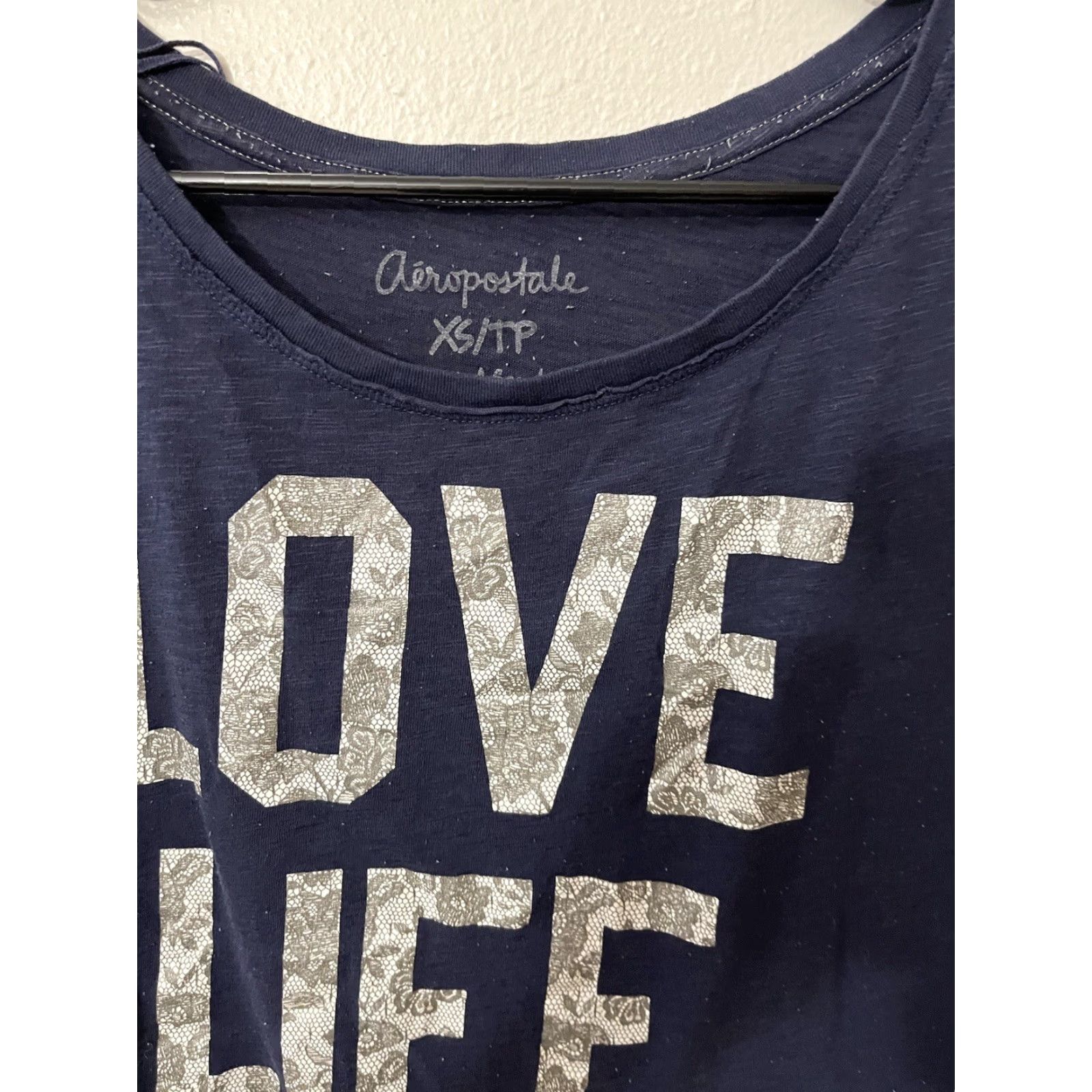 Aeropostale VINTAGE Aeropostale T-Shirt Navy Blue Short Sleeve Love Life XS Women Tee Graphic Cap Sleeve 90s Womens Size XS / US 0-2 / IT 36-38 - 2 Thumbnail