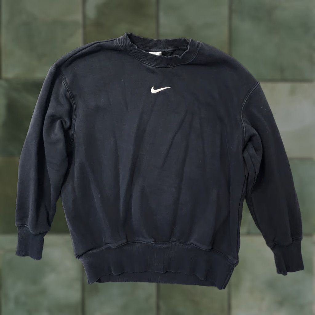 Nike Nike Sweatshirt Woman XS Black Check Swoosh Pullover Crewneck Skater Activewear Pullover Size XS / US 0-2 / IT 36-38 - 1 Thumbnail