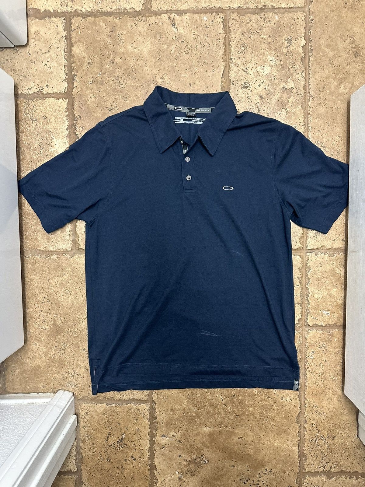 Oakley Oakley Y2K Blue Polo Button Up Shirt Dress Casual O Logo Size US L / EU 52-54 / 3 - 1 Thumbnail