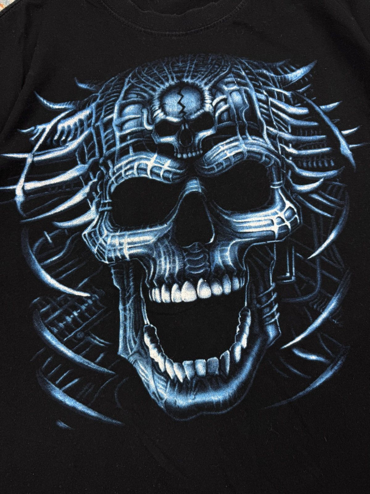 Liquid Blue × Vintage Vintage y2k Skull tribal liquid blue style graphic tee Size US M / EU 48-50 / 2 - 4 Thumbnail