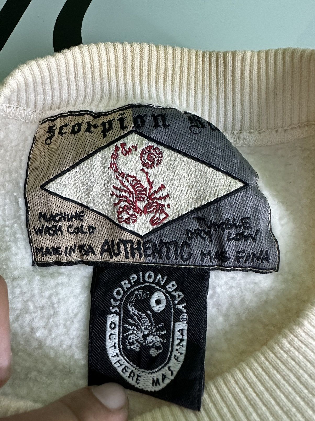 Vintage Vintage Scorpion Bay Crewneck Small Logo Sweatshirt Size US M / EU 48-50 / 2 - 9 Thumbnail