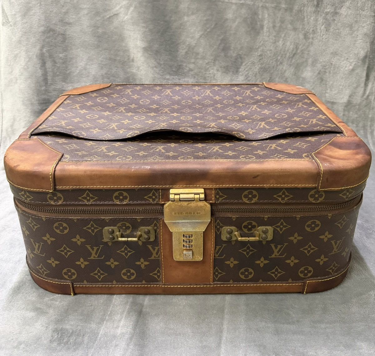 Louis Vuitton Louis Vuitton Stratos 50 Vintage Trunk Case Size ONE SIZE - 1 Thumbnail