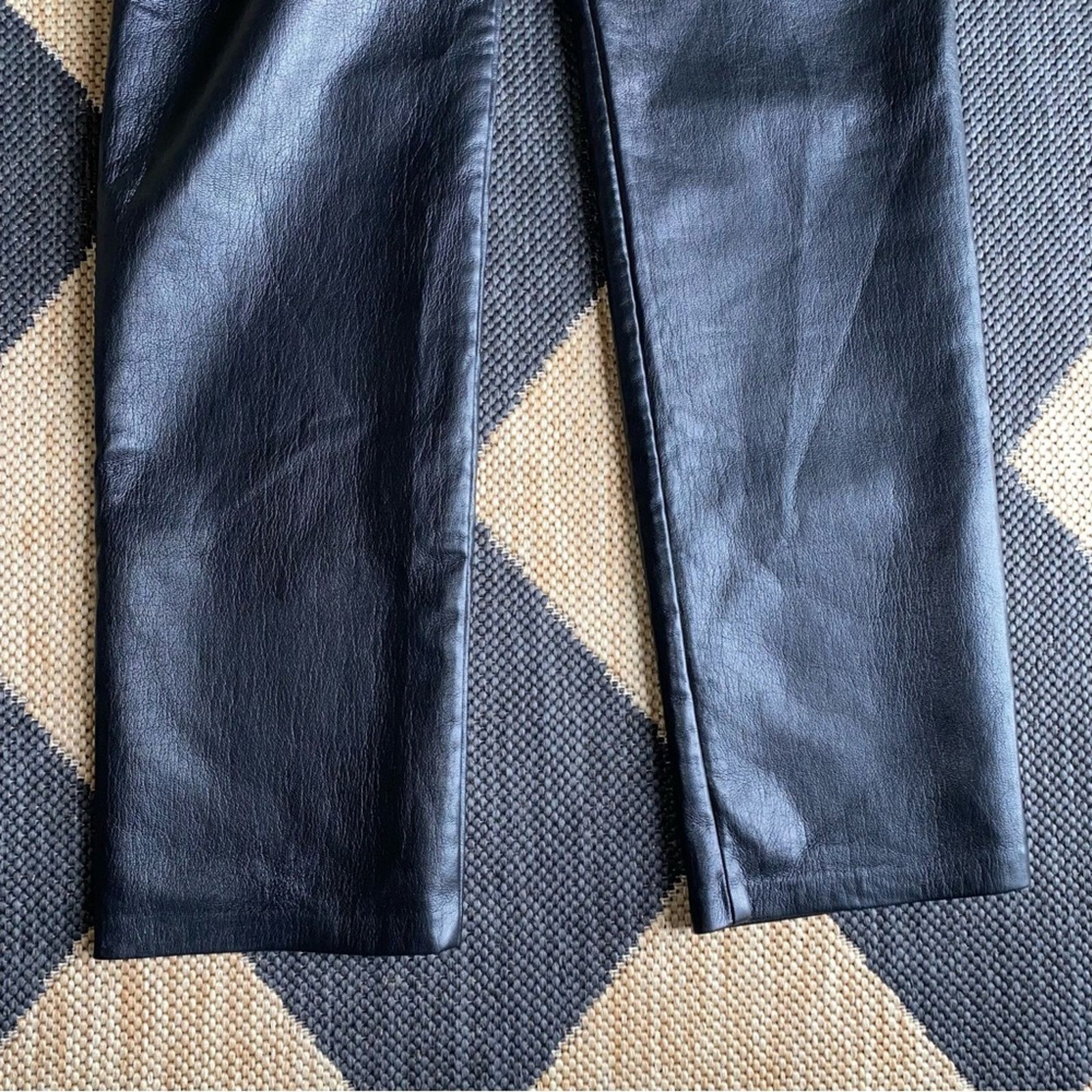 Aritzia Aritzia Wilfred $148 Faux Leather Melina Pant sz 4 EUC Size 27" / US 4 / IT 40 - 14 Thumbnail