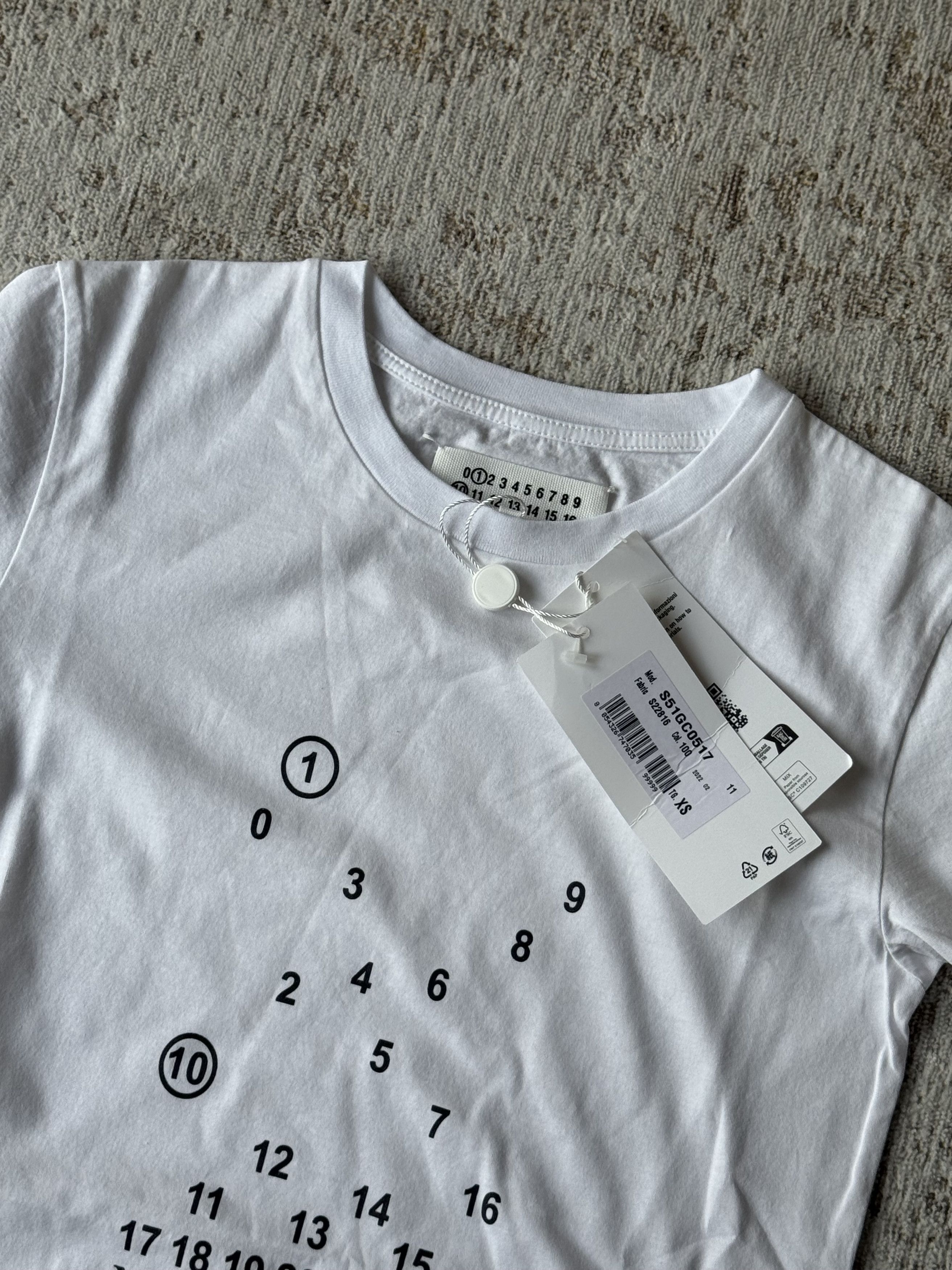 Maison Margiela Maison Margiela tshirt | new | size xs Size XS / US 0-2 / IT 36-38 - 2 Thumbnail