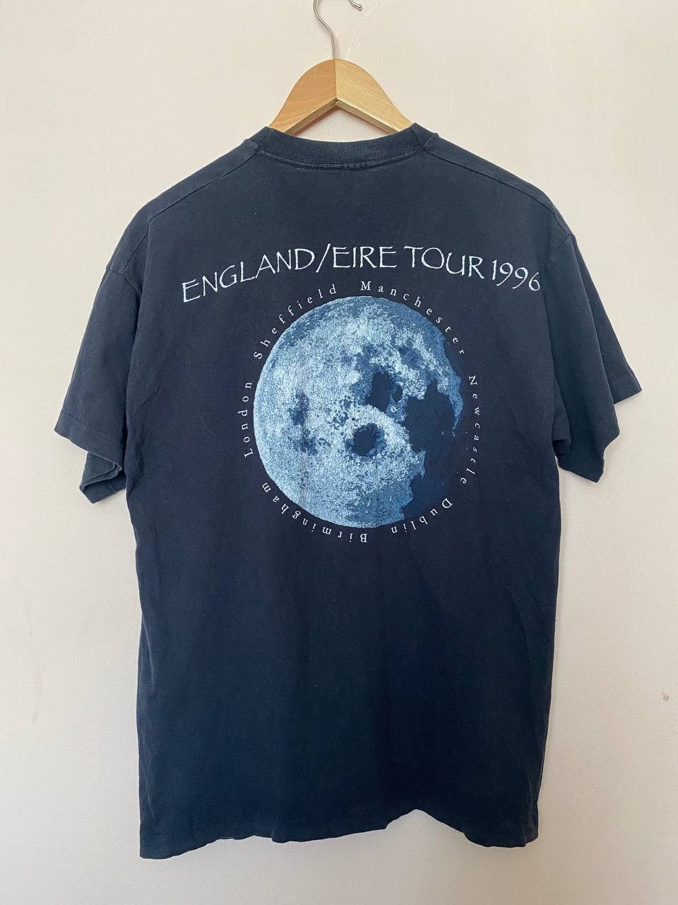 Band Tees × Vintage Vintage 1996 Neil Diamond Tour Band T-Shirt Size US M / EU 48-50 / 2 - 4 Thumbnail