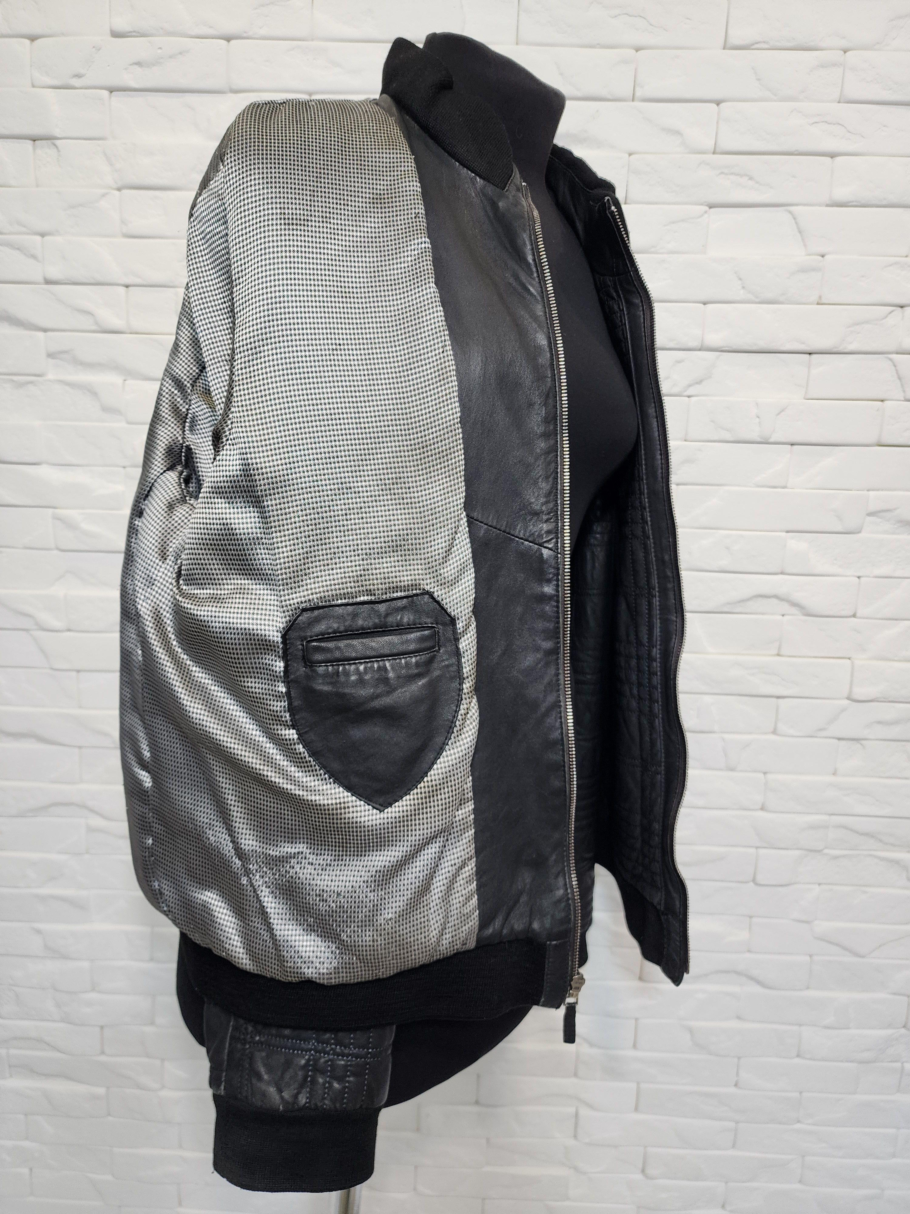 Genuine Leather Men's Black Leather Jacket: Metal Zipper Size US L / EU 52-54 / 3 - 9 Thumbnail
