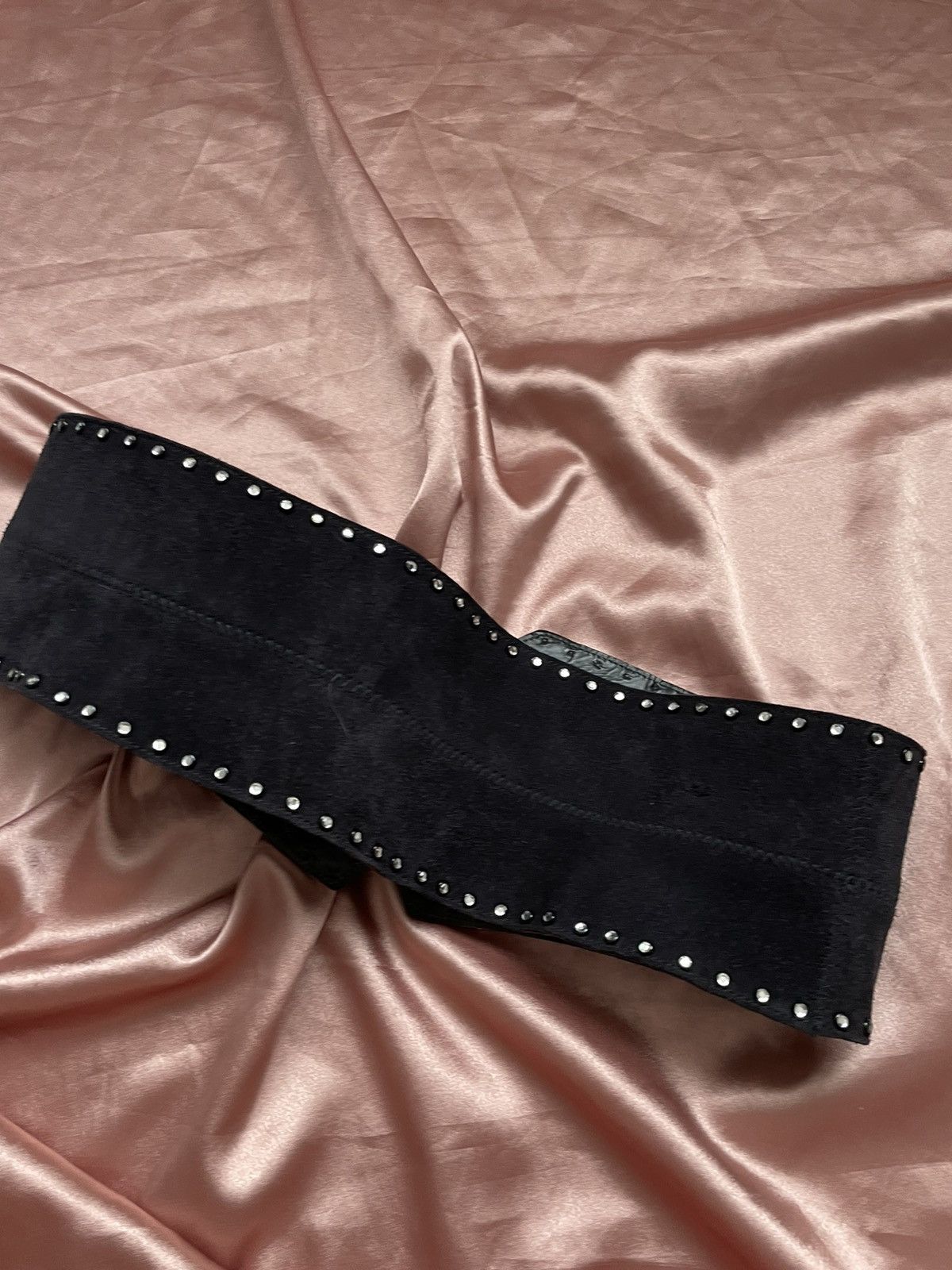Yves Saint Laurent 1980’s Yves Saint Laurent belt Size ONE SIZE - 14 Thumbnail