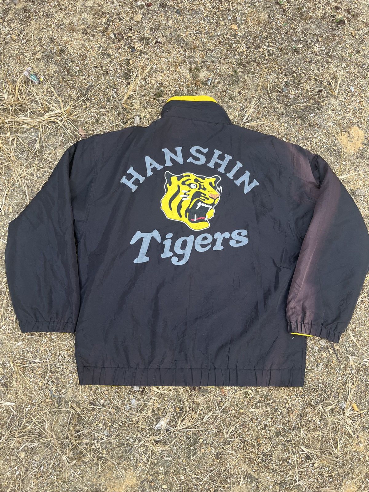 Japanese Brand × Vintage Vintage Sunfaded Revisable Hansin Tiger Size US L / EU 52-54 / 3 - 3 Thumbnail