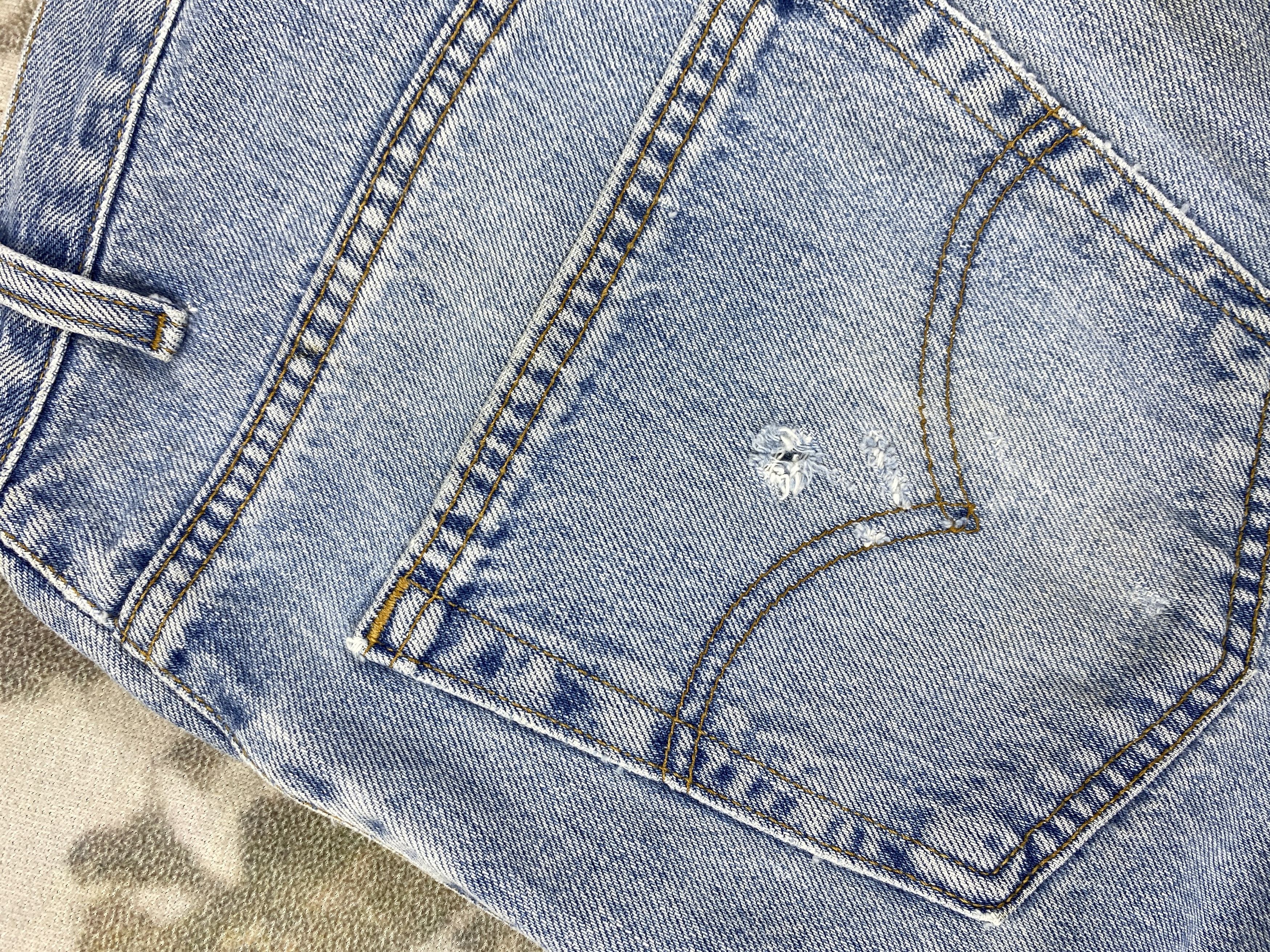 Levi's Light Wash Vintage Levi's 560 Denim 37x34.5 -JN394 Size US 37 - 12 Thumbnail