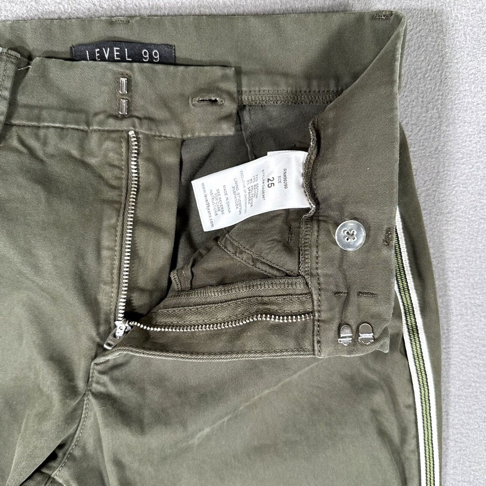 Anthropologie Anthropologie Level 99 Pants Women's 25 Olive Green Bootcut Stripe Hook and Eye Size 42" / US 20 - 5 Thumbnail