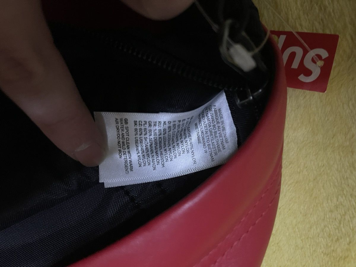Supreme × The North Face Supreme the north face leather red Roo lumber pack waist bag Size ONE SIZE - 4 Thumbnail