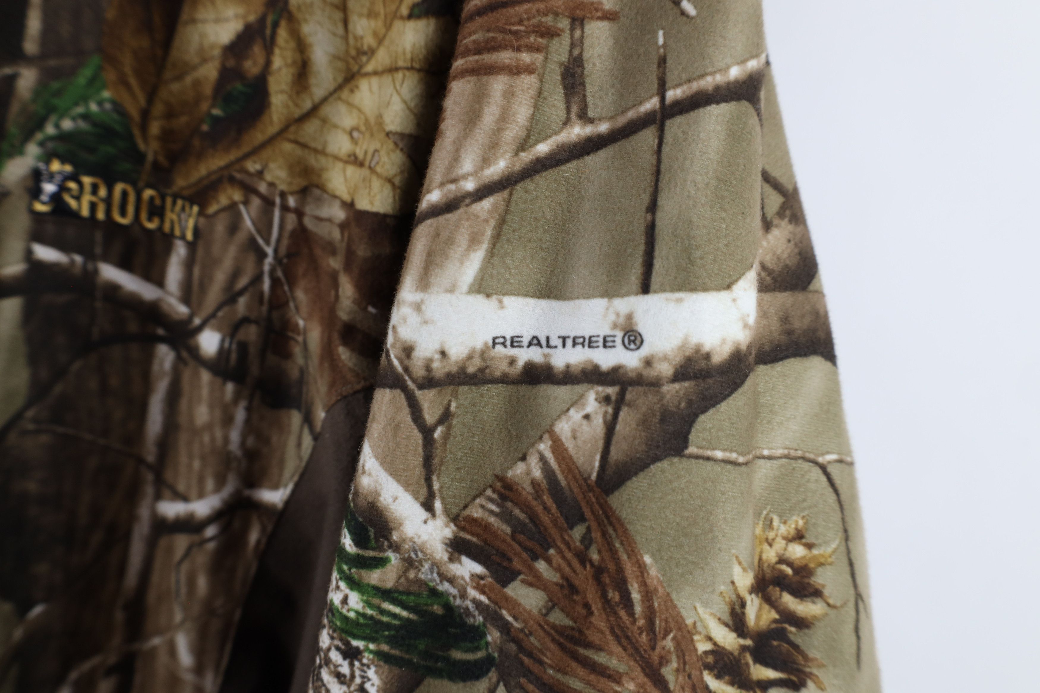 Vintage Vintage Y2K Streetwear Realtree Camouflage Hooded Jacket Size US M / EU 48-50 / 2 - 5 Thumbnail