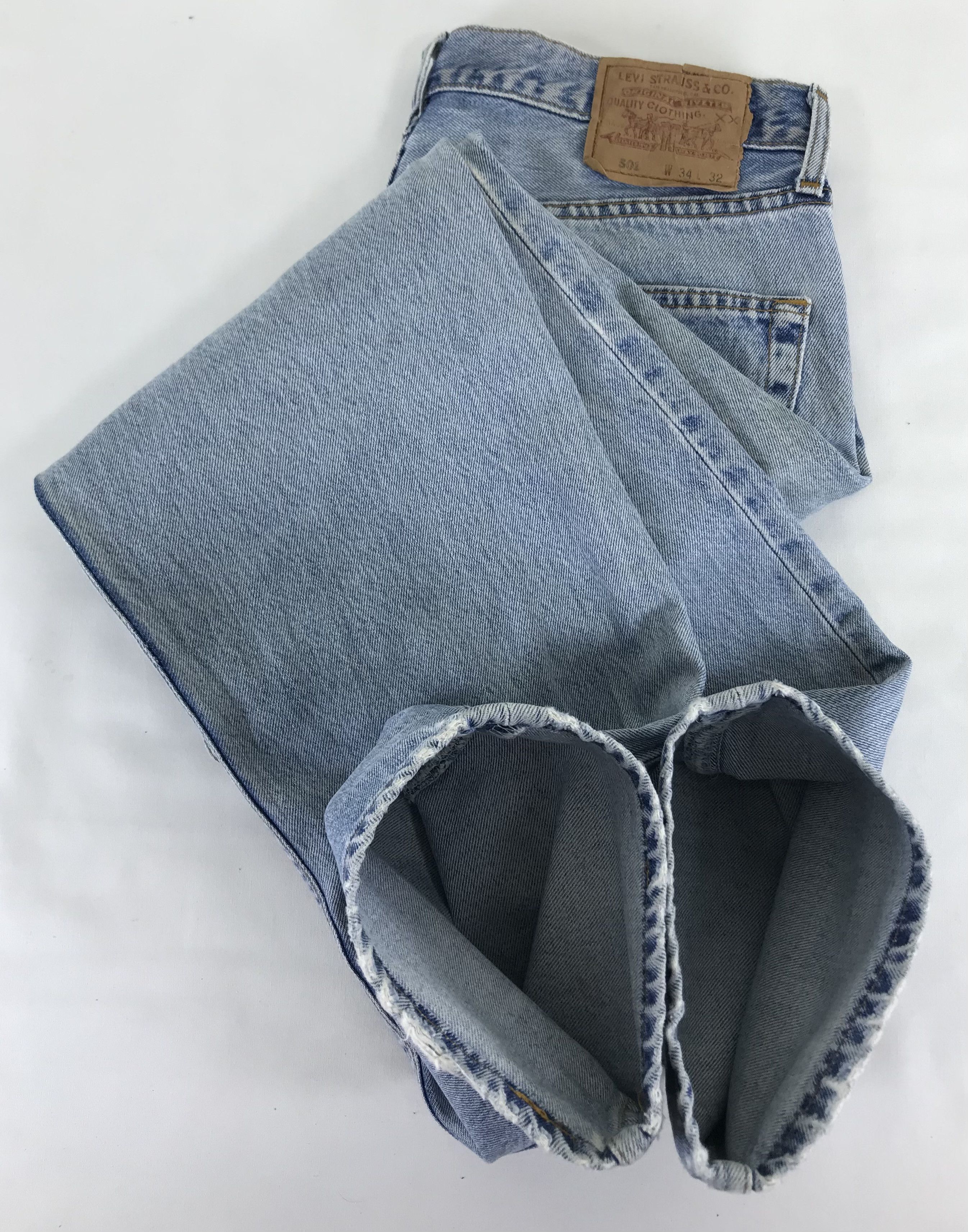 Levi's Vintage 90s Levi's 501 Light Wash Jeans Size US 34 / EU 50 - 14 Thumbnail