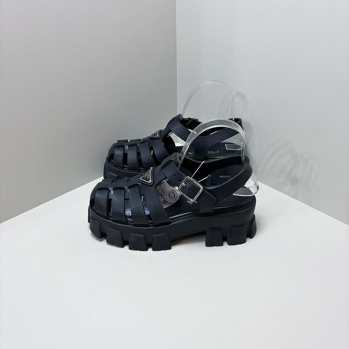 Prada Prada Monolith Fisherman Sandals Size 37 Size US 7 / IT 37 - 1 Thumbnail