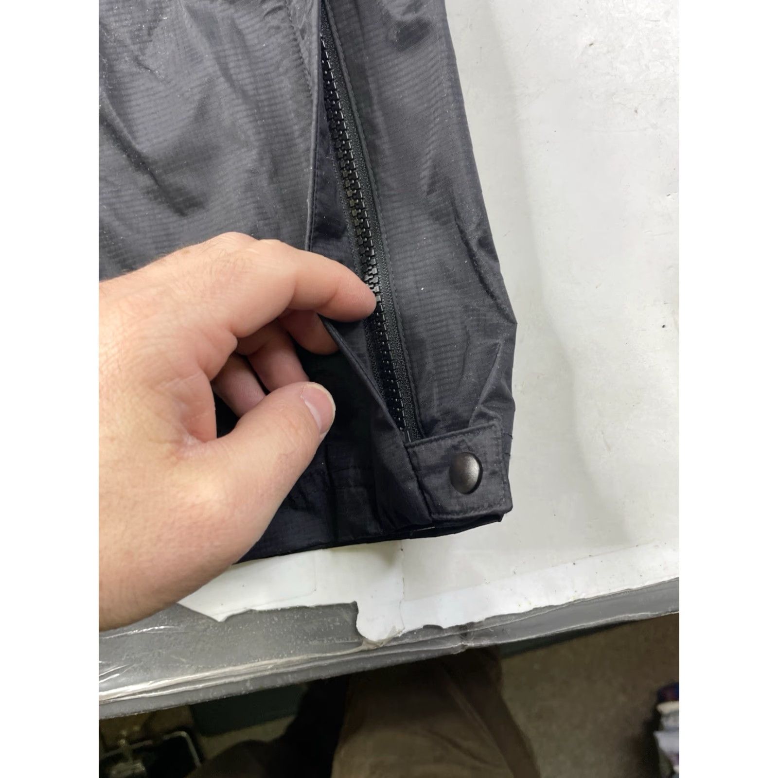 Vintage REI Co-op Rain Pants Mens Medium Black Waterproof Hiking Packable Nylon Shell Size US 31 - 2 Thumbnail