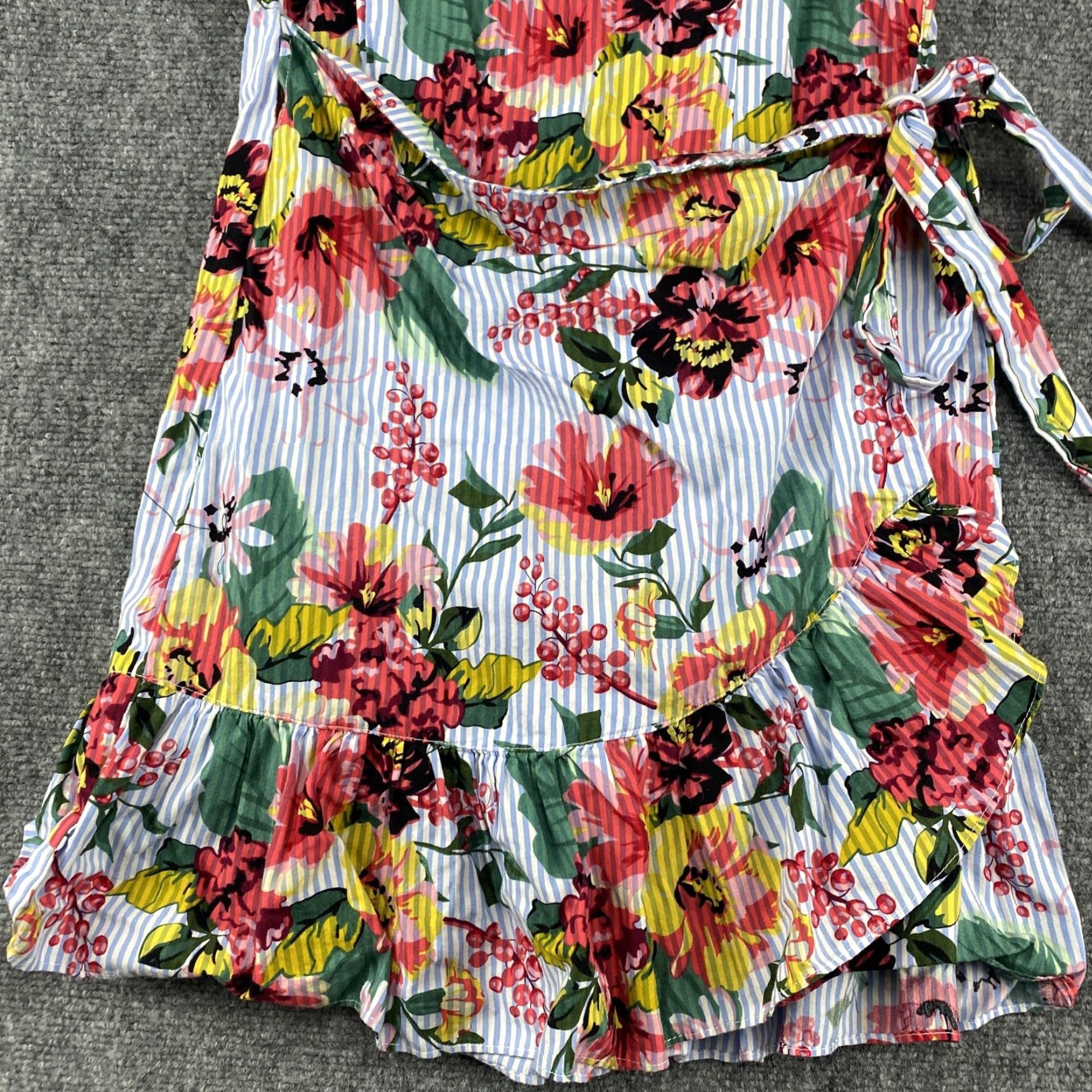 Drew **Drew Women's Blue Floral Wrap Mini Dress USA** User: **Drew Women's Small Blue Floral Wrap Mini Dress USA** Size S / US 4 / IT 40 - 5 Thumbnail