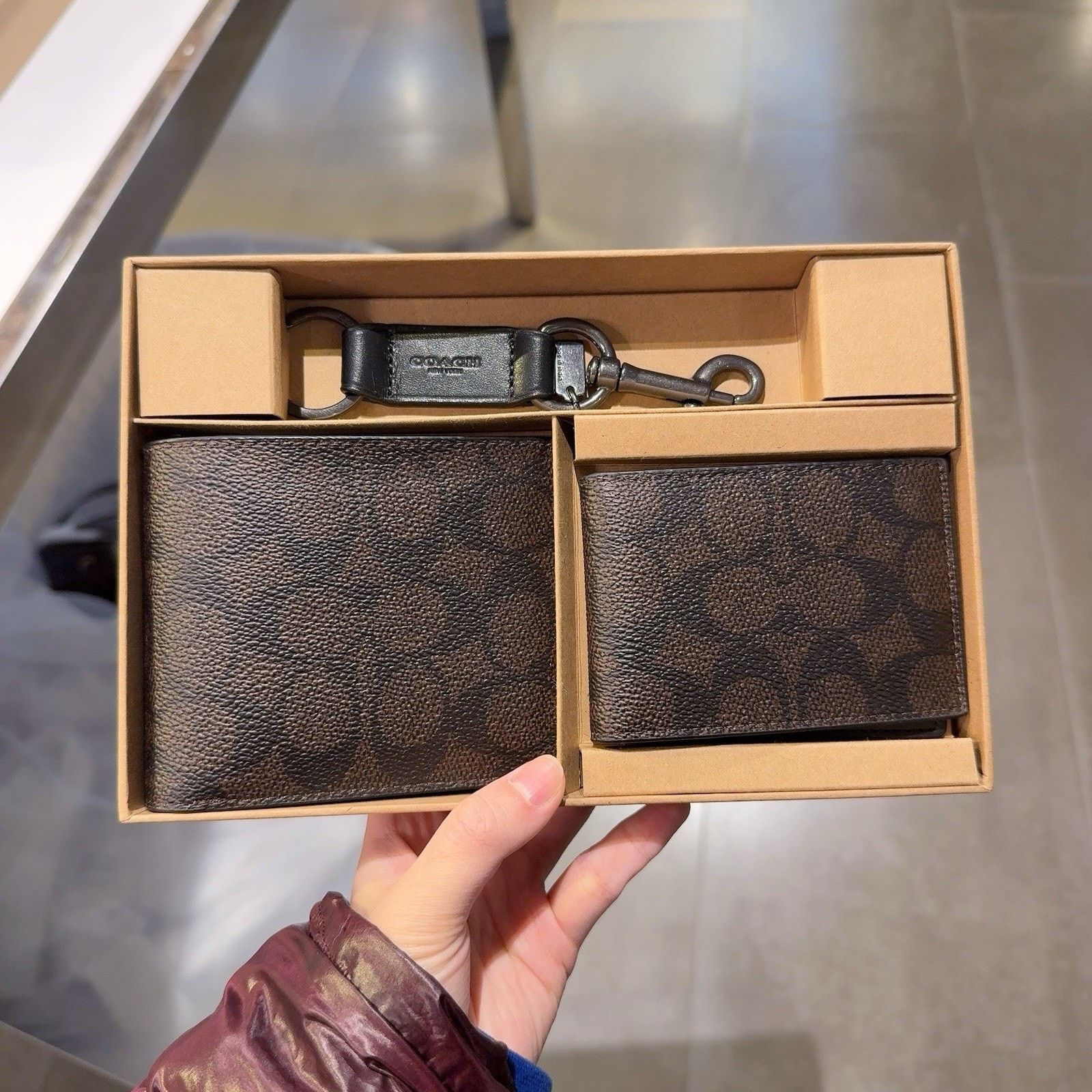 Coach NWT COACH Black 3 Piece Wallet Set Gift Box CW344 Walnut Size ONE SIZE - 1 Thumbnail