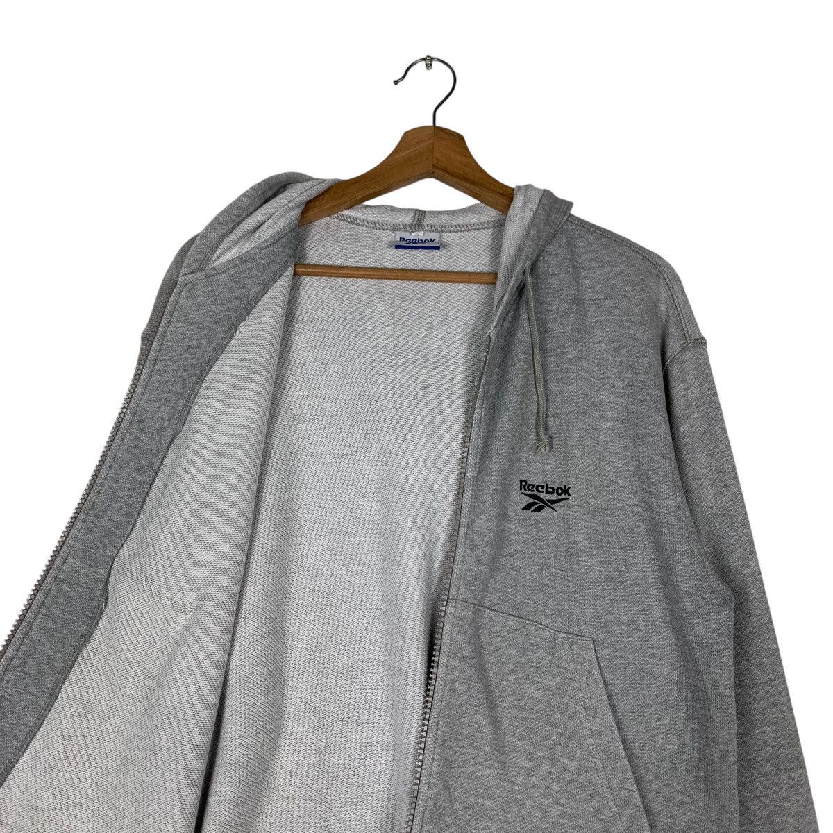 Reebok REEBOK Small Logo Zipper Hoodie Sweatshirt #1341-C60 Size US S / EU 44-46 / 1 - 12 Thumbnail