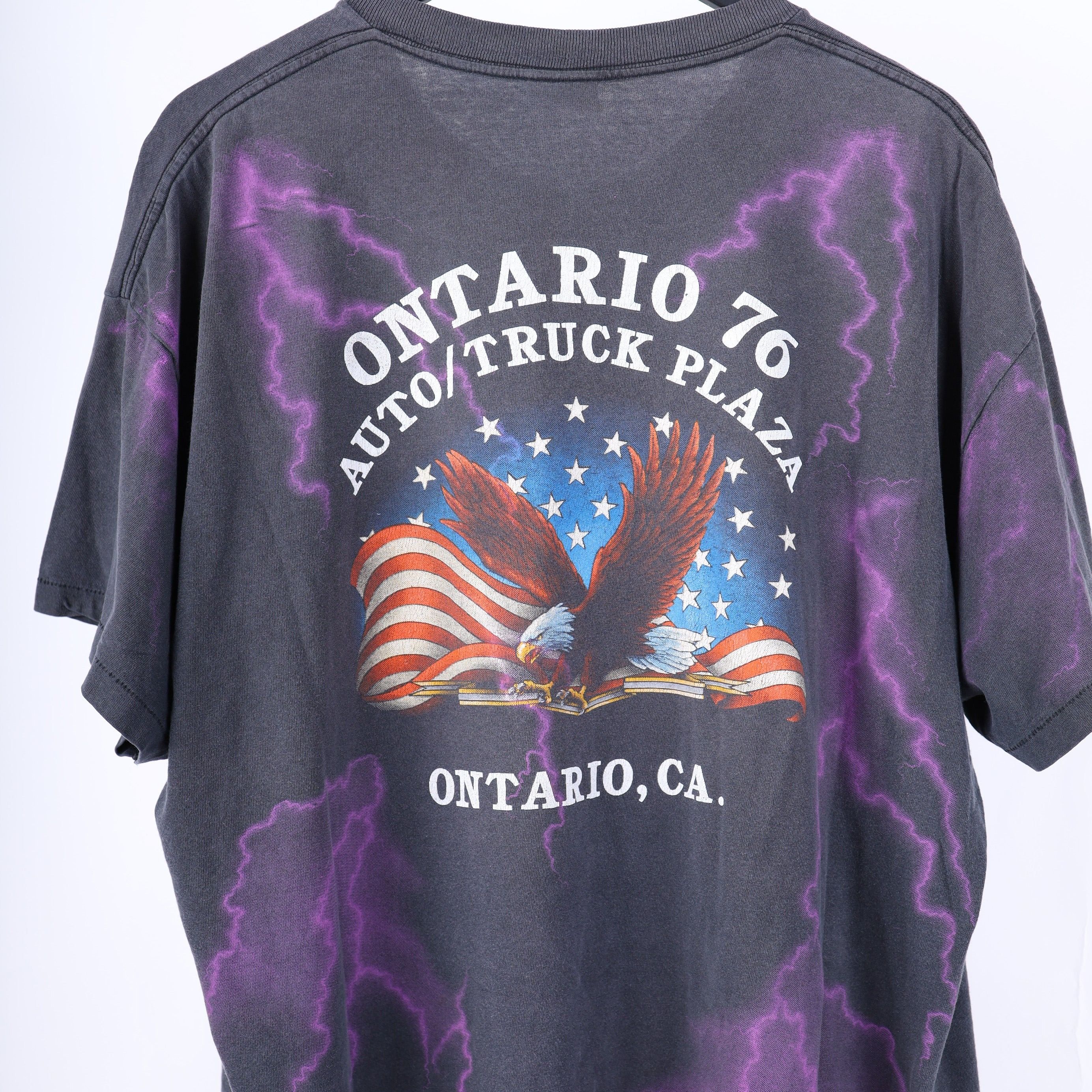 Vintage AMERICAN THUNDER PURPLE MOTORCYCLE GIRL FADED VINTAGE T-SHIR Size US XL / EU 56 / 4 - 5 Thumbnail