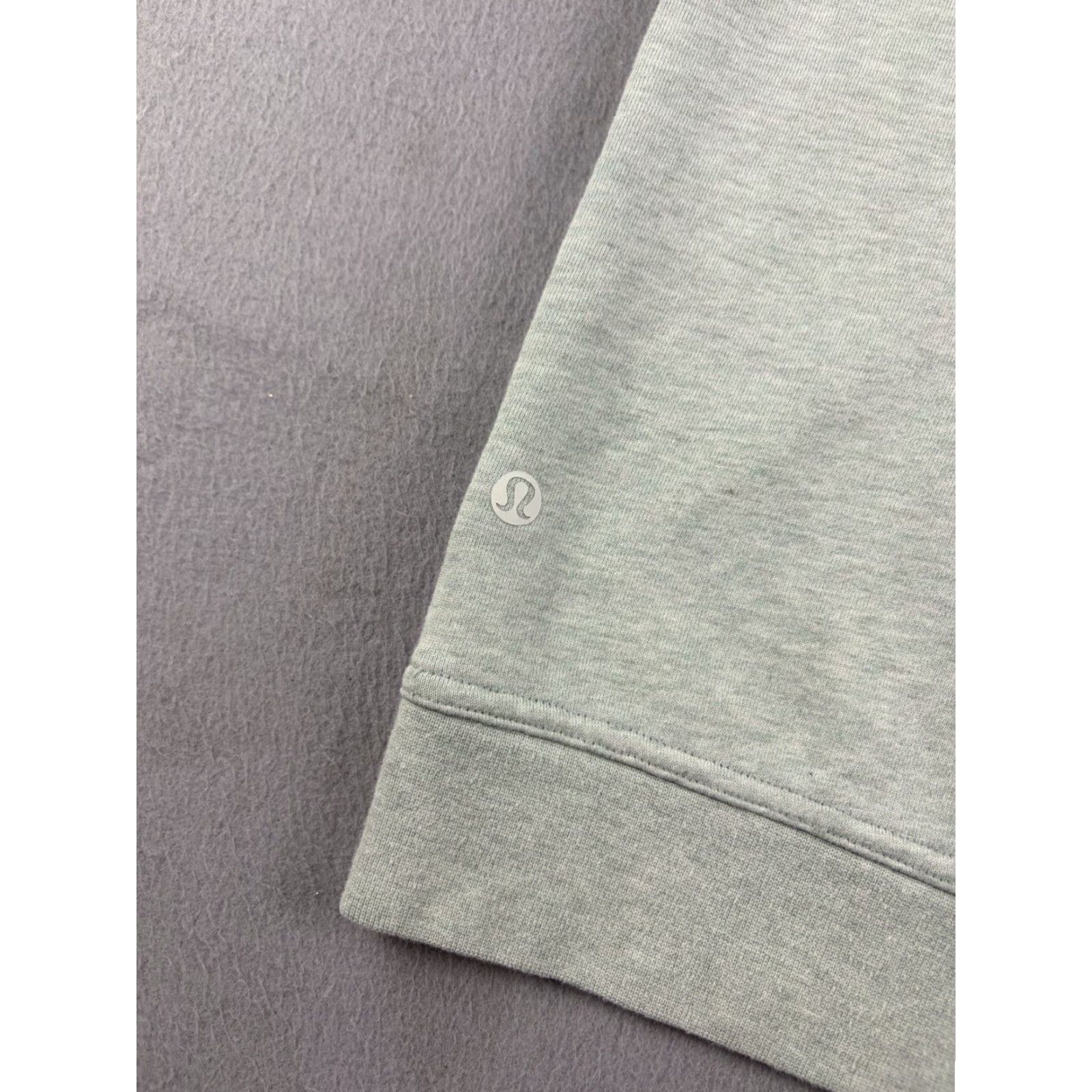 Lululemon VINTAGE Lululemon Sweatshirt Women’s S Gray Crewneck Pullover Activewear Logo Pockets Scuba Sports Outdoor Date 90s Mens? Size S / US 4 / IT 40 - 5 Thumbnail