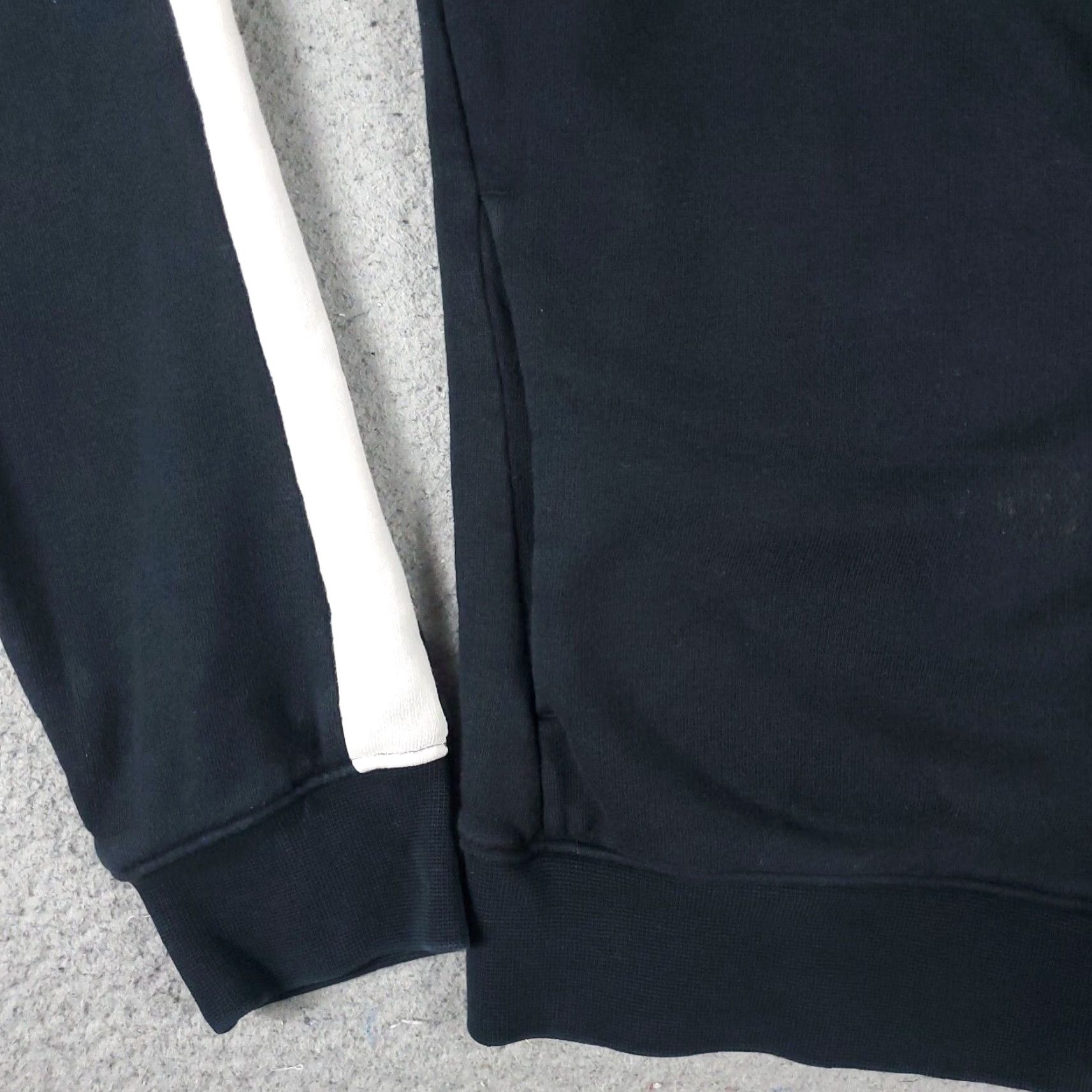 Puma VINTAGE Puma Womens Sweater Full Zip Long Sleeve Casual Size Medium Black Knit Modern Athletic Women Size M / US 6-8 / IT 42-44 - 4 Thumbnail