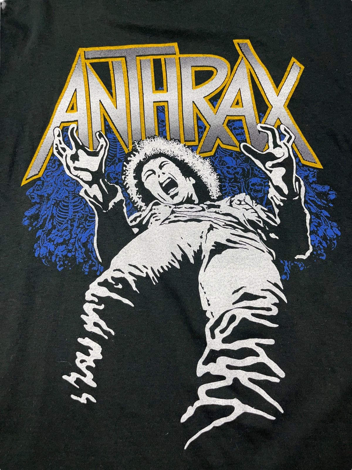 Band Tees Vintage 90s Anthrax Spreading The Disease T-shirt Size US XL / EU 56 / 4 - 4 Thumbnail