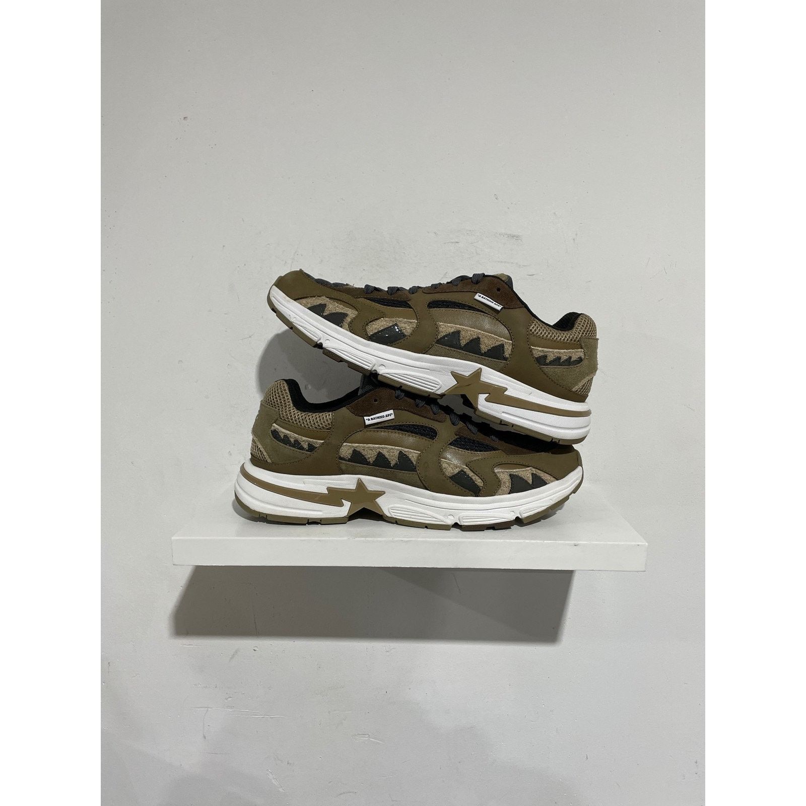 Bape A BATHING APE BROWN BAPE STA SHARK M2 SIZE 13 PREOWNED Size US 13 / EU 46 - 1 Thumbnail