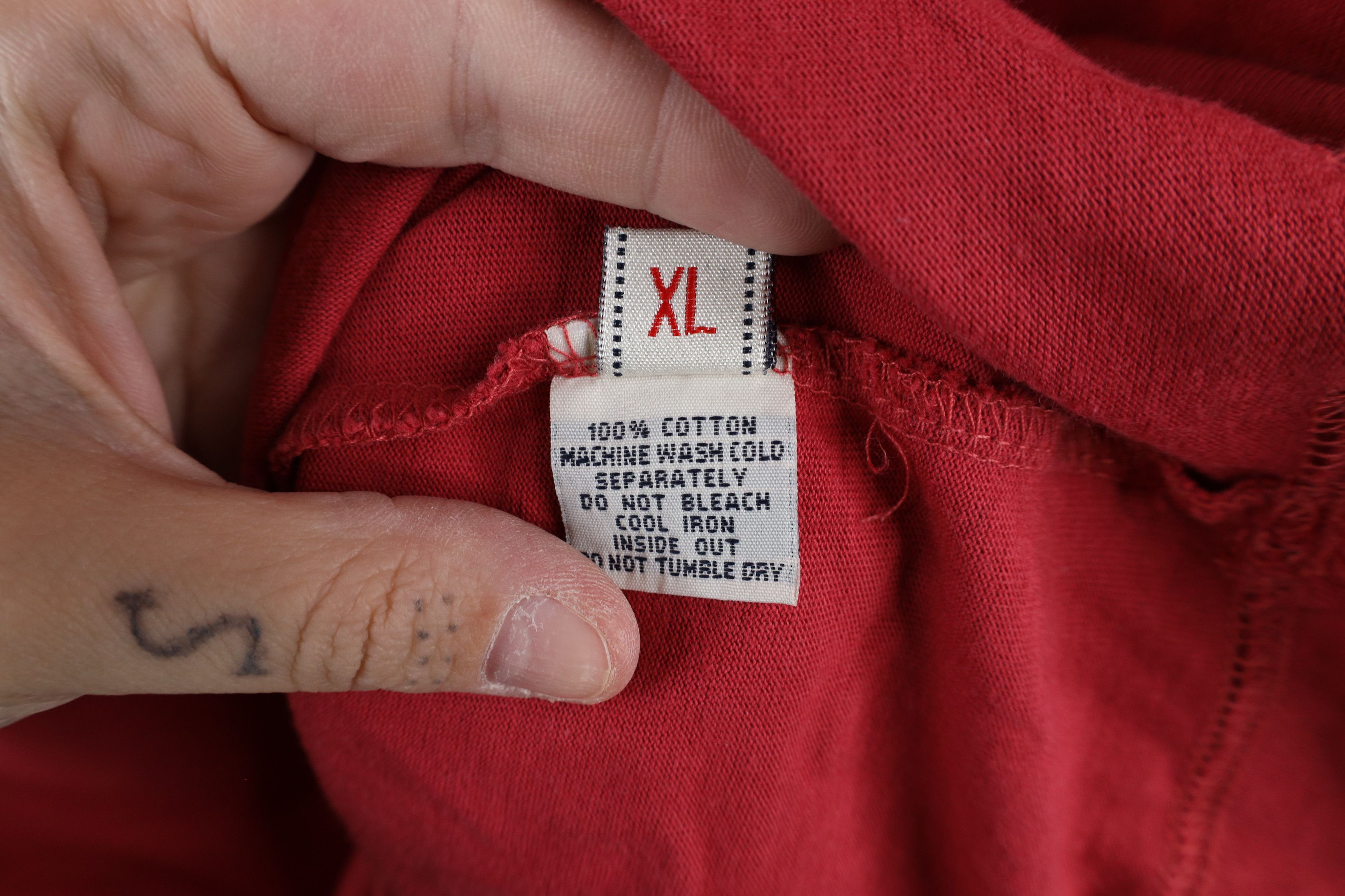 Evisu × Vintage Vtg 90s Evisu Jeans Logo Short Sleeve T-Shirt Red Cotton Size US XL / EU 56 / 4 - 8 Thumbnail