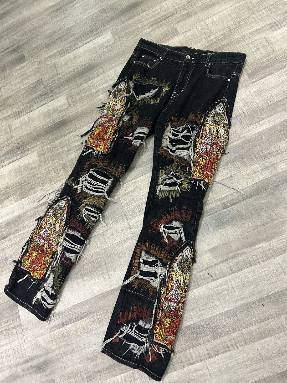 Who Decides War Who Decides War All Over Embroidered Jeans Size US 32 / EU 48 - 3 Thumbnail