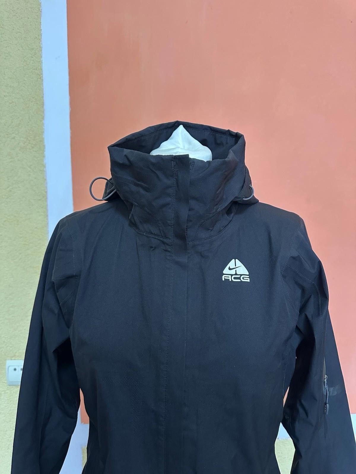 Nike Vintage Nike ACG Gore Tex Black Jacket Sz XS Size XS / US 0-2 / IT 36-38 - 2 Thumbnail