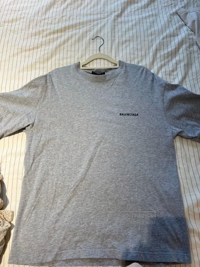 Balenciaga Balenciaga Front and back lettering short-sleeve Size US XS / EU 42 / 0 - 2 Thumbnail