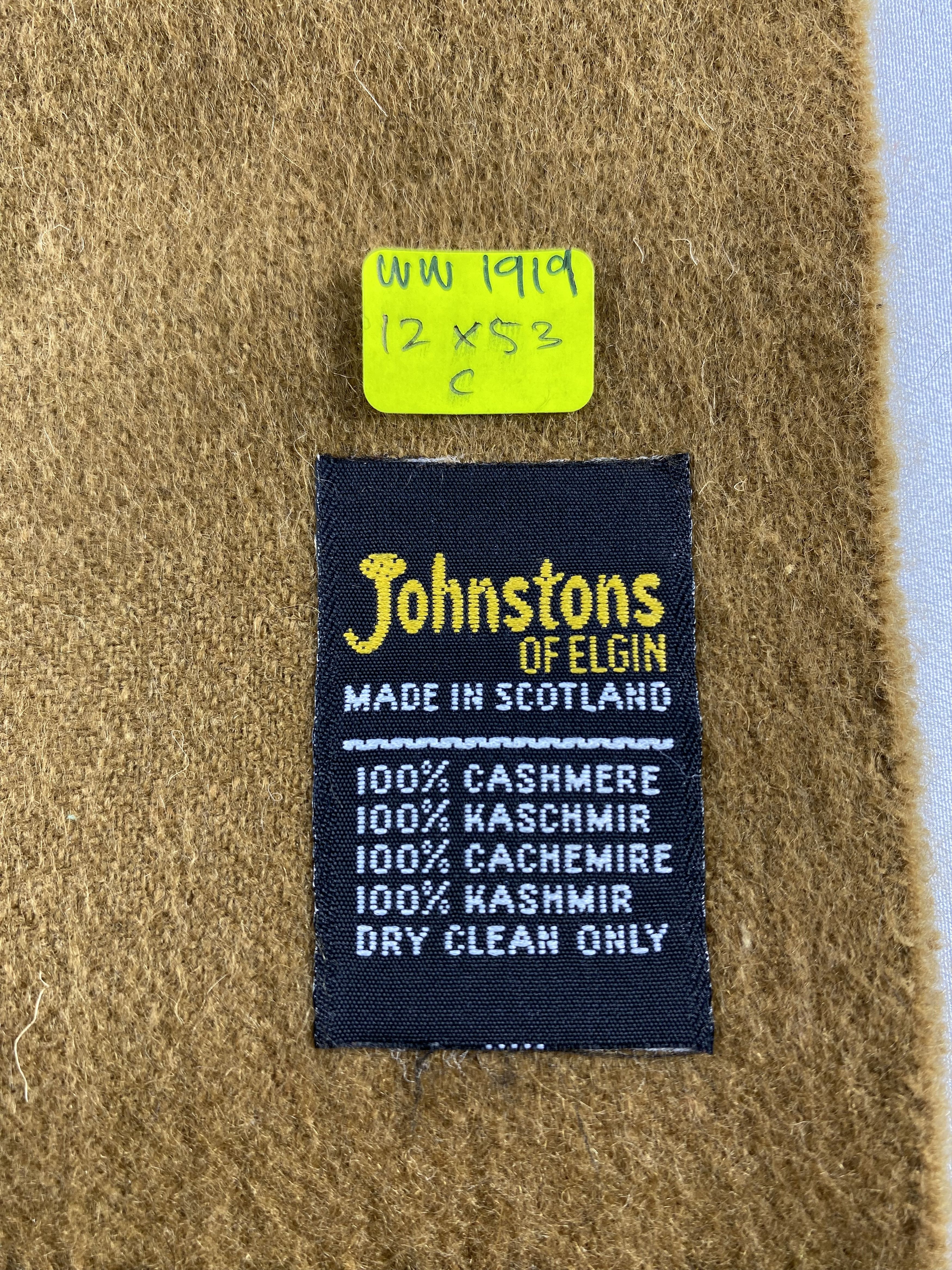 Johnstons Of Elgin Johnstons Of Elgin Scarf / Muffler / Neckwear - WW1919 Size ONE SIZE - 5 Thumbnail