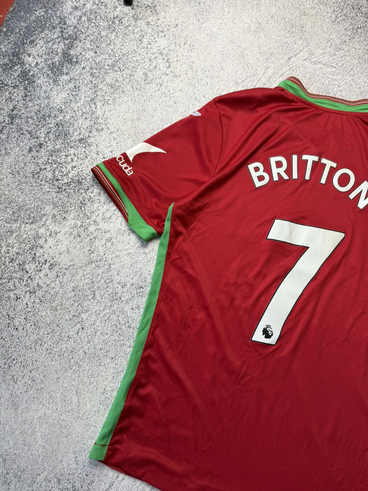 Vintage Mens FC SWANSEA CITY #7 Britton 2017 SOCCER FOOTBALL JERSEY Size US XL / EU 56 / 4 - 20 Thumbnail